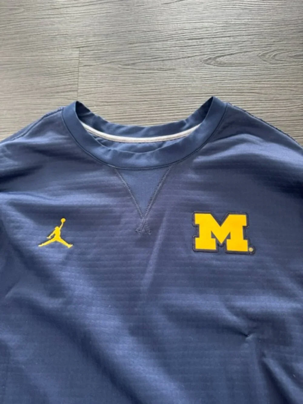 Nike Jordan Brand Michigan Wolverines Crewneck Sweatshirt Size L Navy Dri-Fit